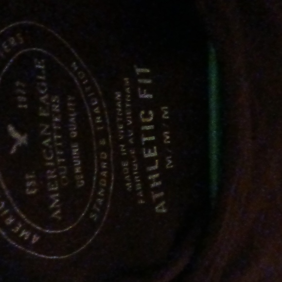 American Eagle Outfitters - Picture 1 of 3